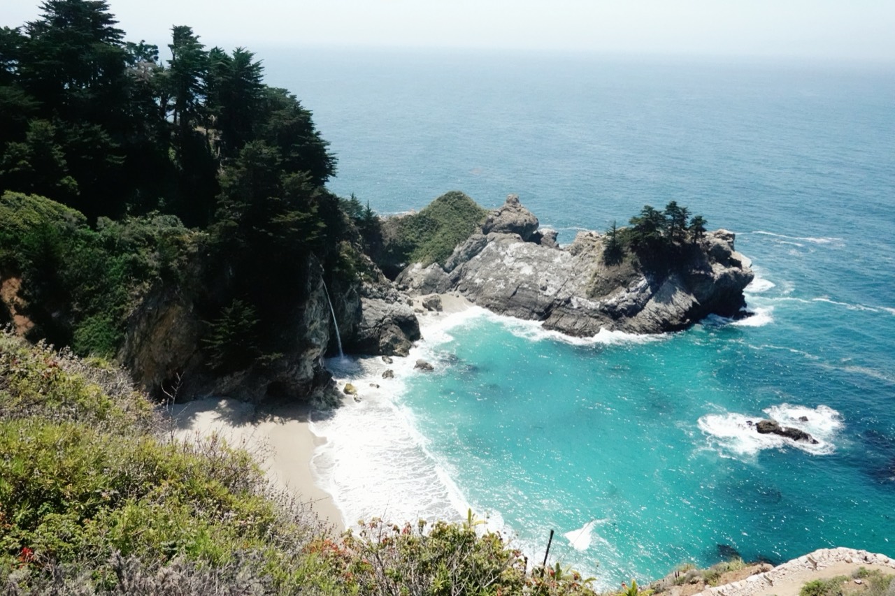 McWay Falls and its turquoise cove